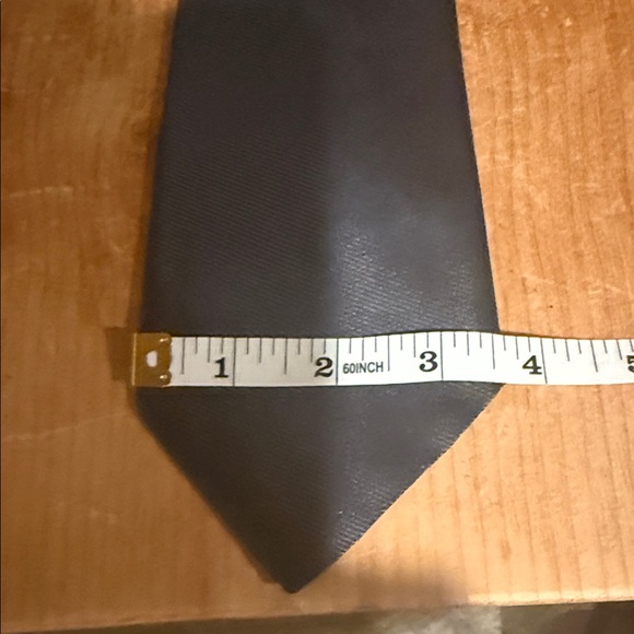 Giorgio Armani Silk Tie  - Picture 8 of 8